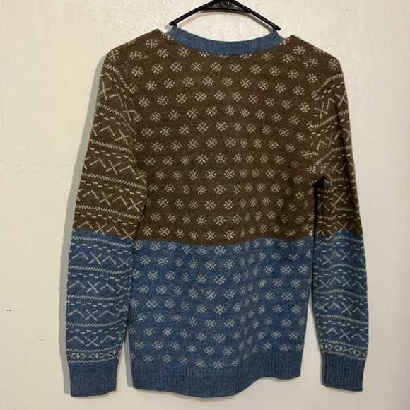 Woolrich 100% lambswool chimney peak motif cardigan NWT size XS bust 36” - Picture 6 of 6